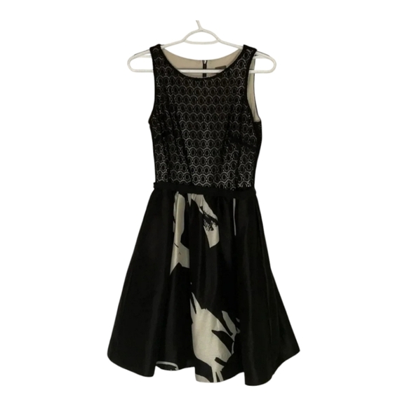 Taylor Black Floral Midi Dress sz 4 - Picture 1 of 13